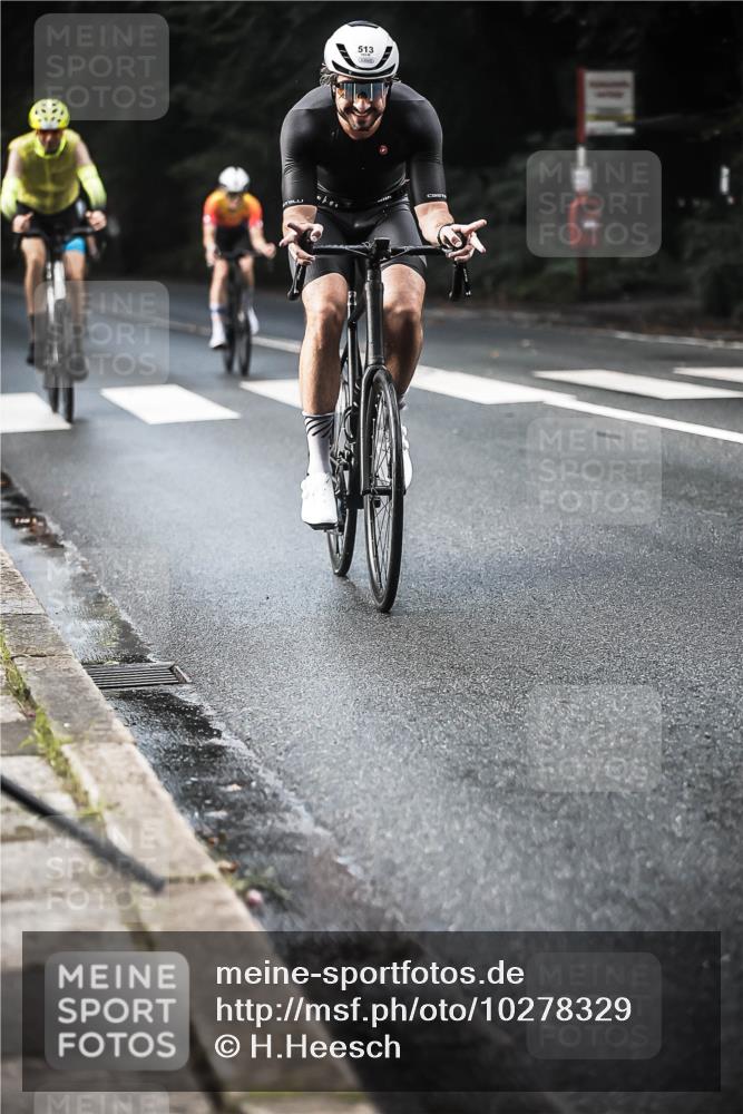 13.09.2026 - Stadtparktriathlon H.Heesch http://msf.ph/oto/10278329 13.09.2026 10:42:13 Radfahren 359, 371, 399, 421, 513, 530 meine-sportfotos.de