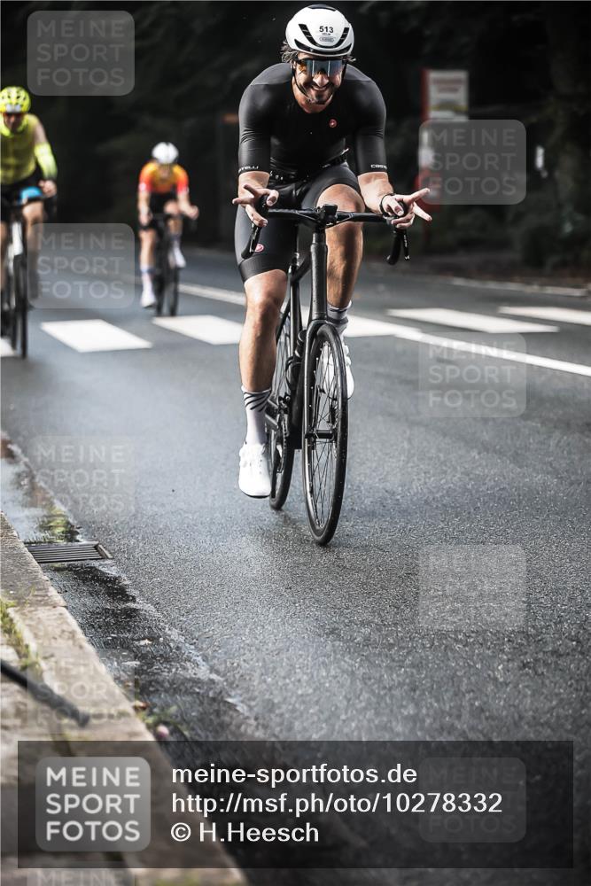 13.09.2026 - Stadtparktriathlon H.Heesch http://msf.ph/oto/10278332 13.09.2026 10:42:13 Radfahren 359, 371, 399, 421, 513, 530 meine-sportfotos.de