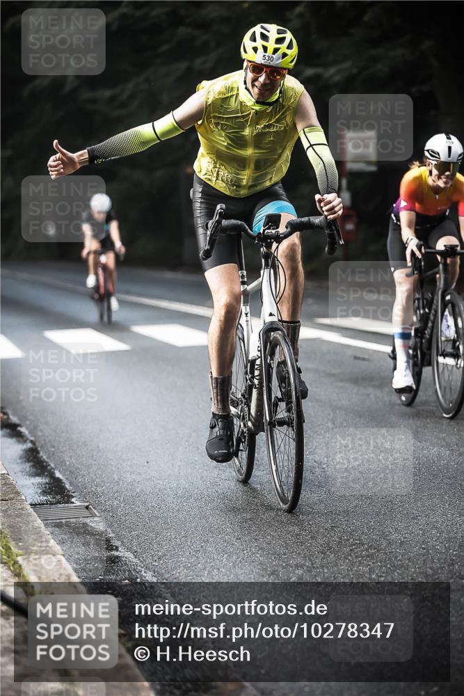 13.09.2026 - Stadtparktriathlon H.Heesch http://msf.ph/oto/10278347 13.09.2026 10:42:14 Radfahren 359, 371, 399, 421, 513, 530 meine-sportfotos.de
