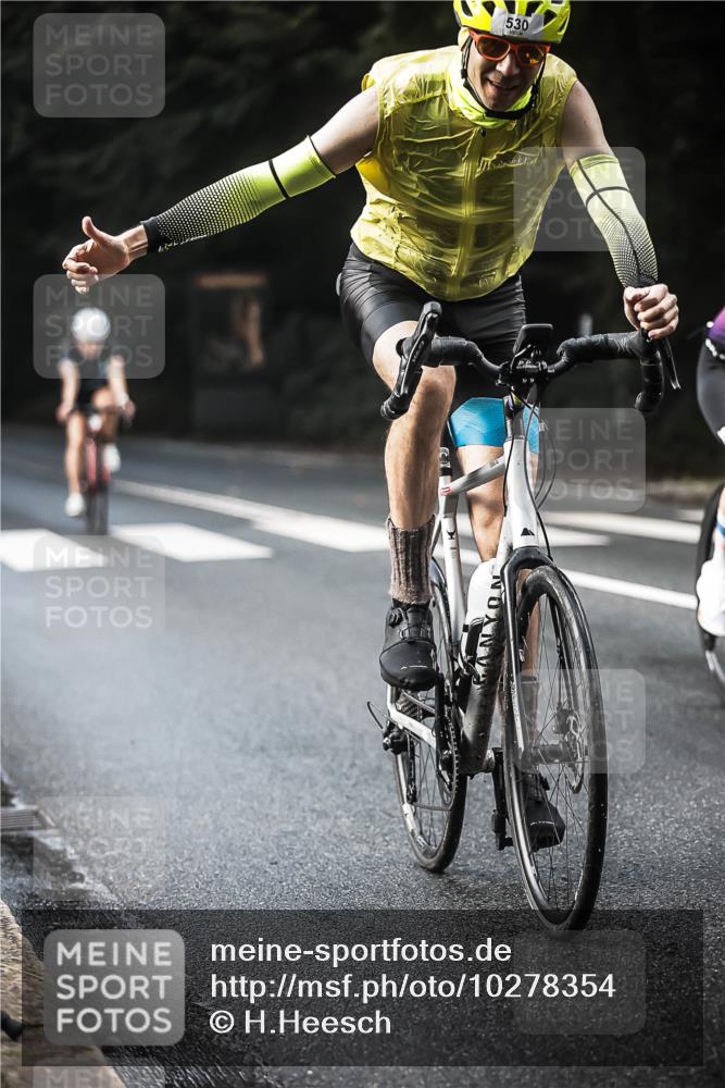 13.09.2026 - Stadtparktriathlon H.Heesch http://msf.ph/oto/10278354 13.09.2026 10:42:15 Radfahren 307, 359, 371, 399, 513, 530 meine-sportfotos.de