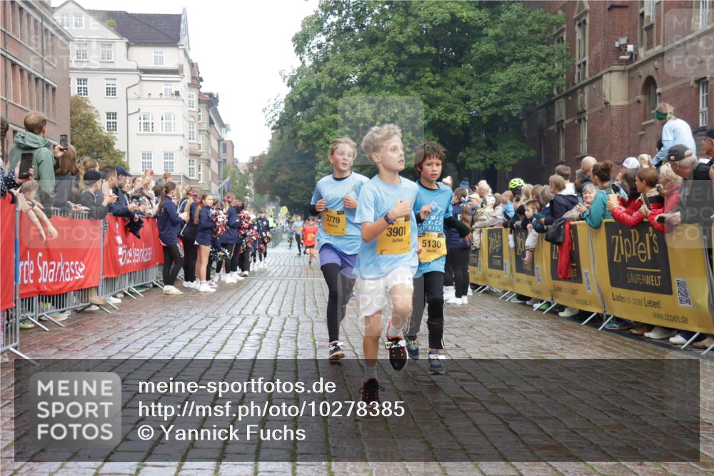 13.09.2026 - Kiel Lauf Yannick Fuchs http://msf.ph/oto/10278385 13.09.2026 08:51:21 Ziel 444, 909, 1238, 3683, 4159, 4741, 5010, 5211, 7033, 8883, 10463, 11688, 496, 497, 1724, 2343, 5959, 9612, 10957, 10970, 10987, 11688, 1243, 3779, 3901, 5130, 5439, 5793, 5906, 5976, 6532, 6699, 7521, 8206, 8538, 8657, 9379, 9929, 497, 2125, 3106, 5792, 9612, 10987 meine-sportfotos.de