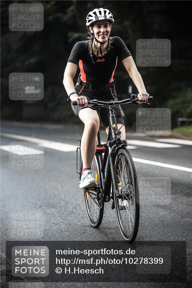 13.09.2026 - Stadtparktriathlon H.Heesch http://msf.ph/oto/10278399 13.09.2026 10:42:18 Radfahren 307, 359, 371, 399, 513, 530 meine-sportfotos.de