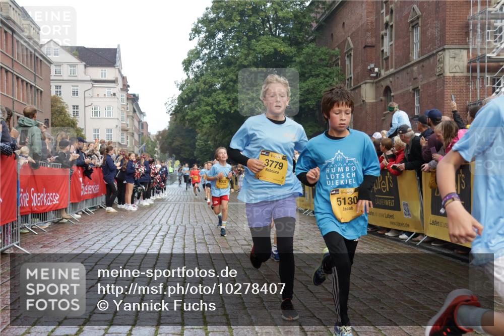 13.09.2026 - Kiel Lauf Yannick Fuchs http://msf.ph/oto/10278407 13.09.2026 08:51:22 Ziel 444, 909, 1238, 3683, 4159, 4741, 5010, 5211, 5439, 7033, 8883, 9929, 10463, 496, 1724, 2343, 5959, 10463, 10957, 10970, 10987, 11688, 1243, 3779, 3901, 5130, 5793, 5906, 5976, 6532, 6699, 7521, 8206, 8538, 8657, 9379, 12467, 497, 2125, 3106, 5792, 9612, 10987 meine-sportfotos.de