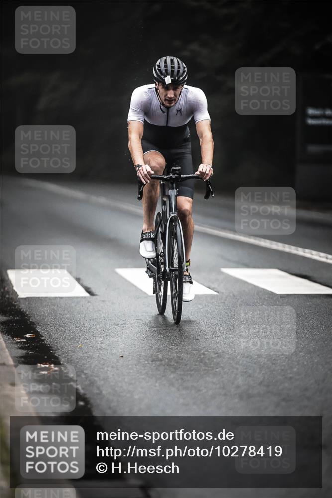 13.09.2026 - Stadtparktriathlon H.Heesch http://msf.ph/oto/10278419 13.09.2026 08:56:03 Radfahren 19, 54, 71 meine-sportfotos.de