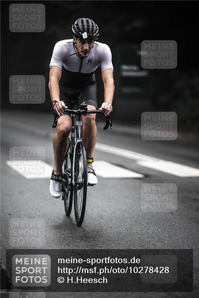 13.09.2026 - Stadtparktriathlon H.Heesch http://msf.ph/oto/10278428 13.09.2026 08:56:03 Radfahren 19, 54, 71 meine-sportfotos.de