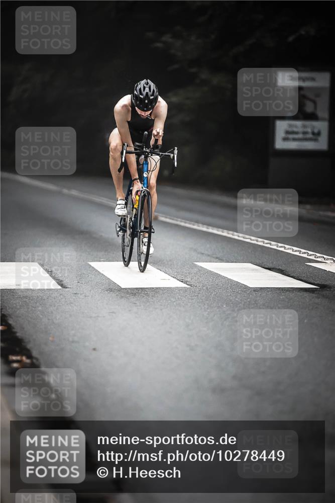13.09.2026 - Stadtparktriathlon H.Heesch http://msf.ph/oto/10278449 13.09.2026 08:56:09 Radfahren 19, 54, 57, 60, 93 meine-sportfotos.de