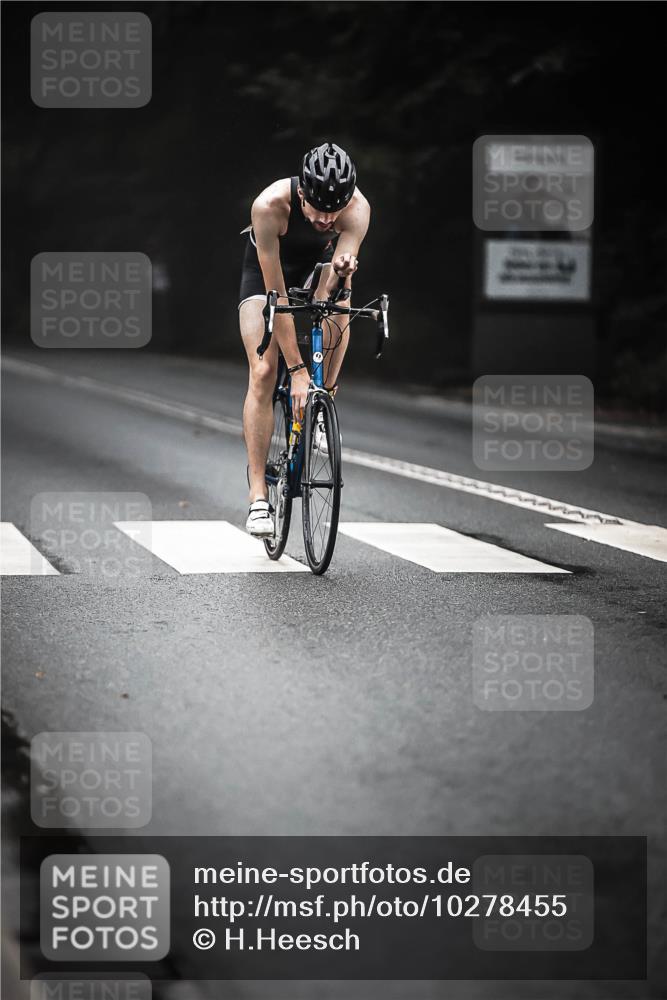 13.09.2026 - Stadtparktriathlon H.Heesch http://msf.ph/oto/10278455 13.09.2026 08:56:09 Radfahren 19, 54, 57, 60, 93 meine-sportfotos.de