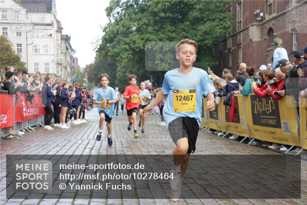 13.09.2026 - Kiel Lauf Yannick Fuchs http://msf.ph/oto/10278464 13.09.2026 08:51:25 Ziel 444, 909, 3683, 4159, 4741, 5211, 5439, 5906, 6699, 7033, 8657, 8883, 9379, 9929, 496, 1238, 1724, 2343, 5010, 5959, 7033, 10463, 10957, 10970, 11688, 1210, 1243, 3779, 3901, 5130, 5580, 5793, 5976, 6532, 7521, 8206, 8538, 11448, 12467, 497, 2125, 3106, 5959, 9612, 10987 meine-sportfotos.de