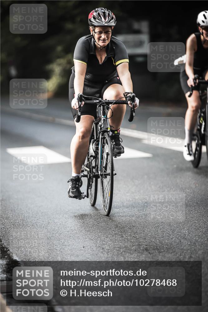 13.09.2026 - Stadtparktriathlon H.Heesch http://msf.ph/oto/10278468 13.09.2026 10:42:30 Radfahren 375, 402, 456, 514 meine-sportfotos.de