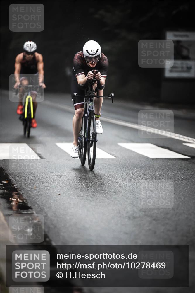 13.09.2026 - Stadtparktriathlon H.Heesch http://msf.ph/oto/10278469 13.09.2026 08:56:11 Radfahren 54, 57, 60, 93 meine-sportfotos.de