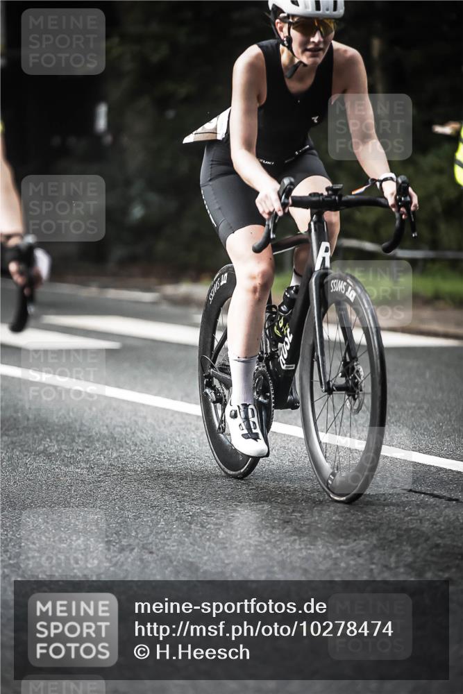 13.09.2026 - Stadtparktriathlon H.Heesch http://msf.ph/oto/10278474 13.09.2026 10:42:31 Radfahren 375, 402, 456, 514 meine-sportfotos.de