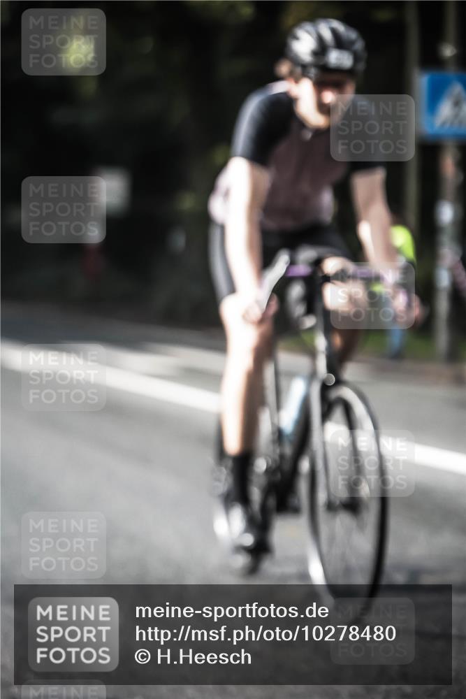 13.09.2026 - Stadtparktriathlon H.Heesch http://msf.ph/oto/10278480 13.09.2026 10:42:35 Radfahren 402, 456, 514 meine-sportfotos.de