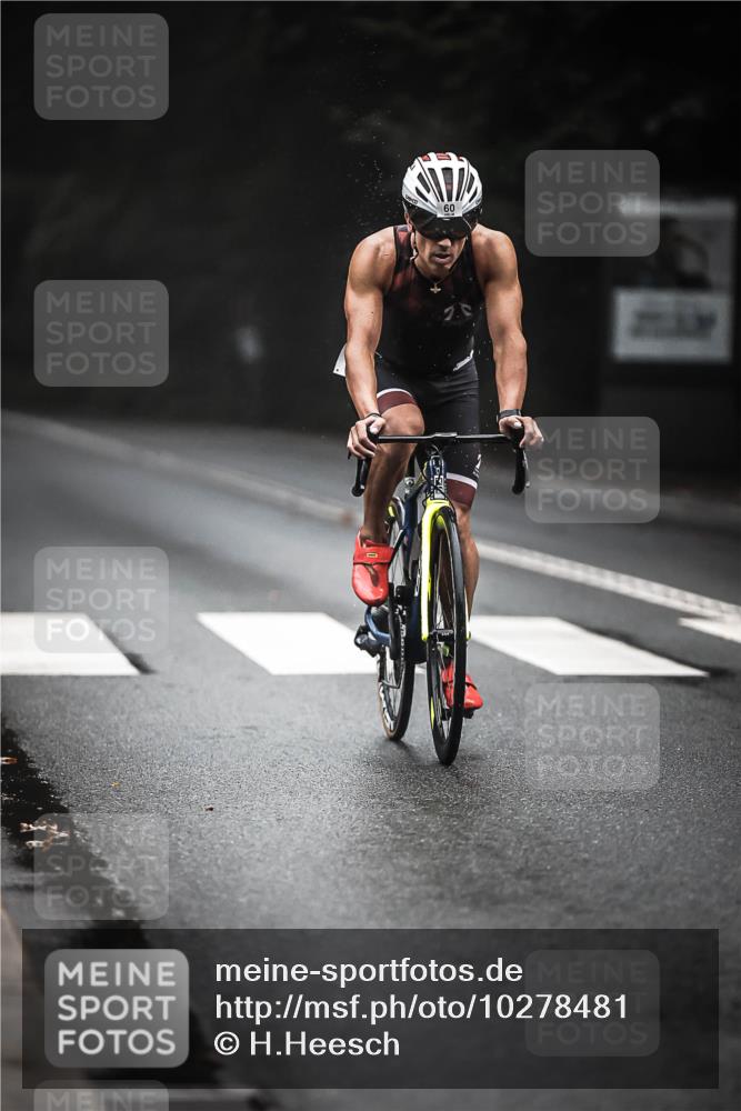 13.09.2026 - Stadtparktriathlon H.Heesch http://msf.ph/oto/10278481 13.09.2026 08:56:12 Radfahren 54, 57, 60, 93 meine-sportfotos.de