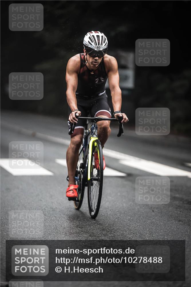 13.09.2026 - Stadtparktriathlon H.Heesch http://msf.ph/oto/10278488 13.09.2026 08:56:13 Radfahren 54, 57, 60, 93 meine-sportfotos.de