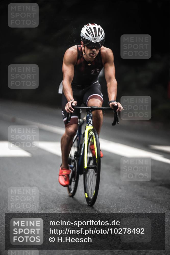 13.09.2026 - Stadtparktriathlon H.Heesch http://msf.ph/oto/10278492 13.09.2026 08:56:13 Radfahren 54, 57, 60, 93 meine-sportfotos.de