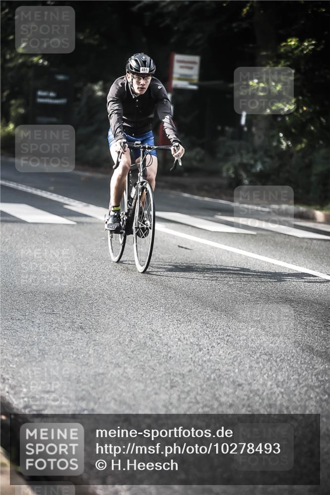 13.09.2026 - Stadtparktriathlon H.Heesch http://msf.ph/oto/10278493 13.09.2026 10:42:48 Radfahren 380, 481, 542 meine-sportfotos.de