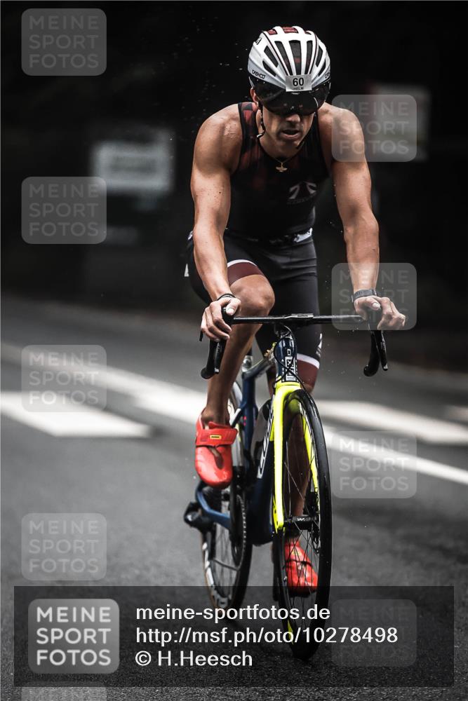 13.09.2026 - Stadtparktriathlon H.Heesch http://msf.ph/oto/10278498 13.09.2026 08:56:13 Radfahren 54, 57, 60, 93 meine-sportfotos.de