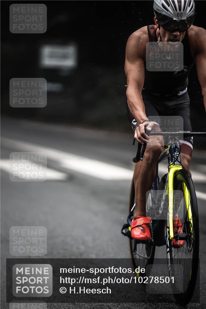 13.09.2026 - Stadtparktriathlon H.Heesch http://msf.ph/oto/10278501 13.09.2026 08:56:13 Radfahren 54, 57, 60, 93 meine-sportfotos.de