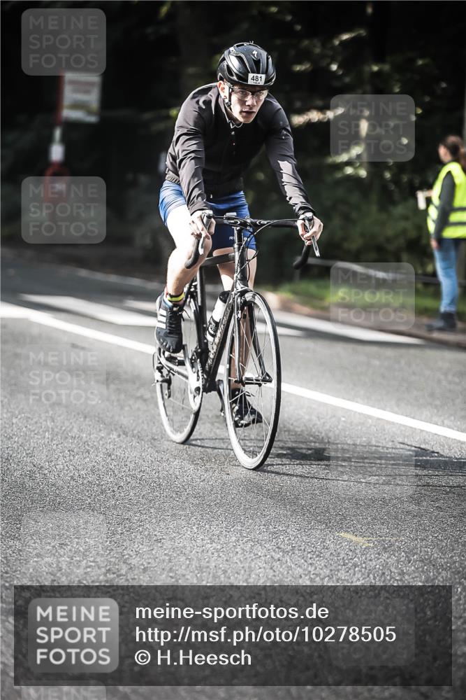 13.09.2026 - Stadtparktriathlon H.Heesch http://msf.ph/oto/10278505 13.09.2026 10:42:48 Radfahren 380, 481, 542 meine-sportfotos.de