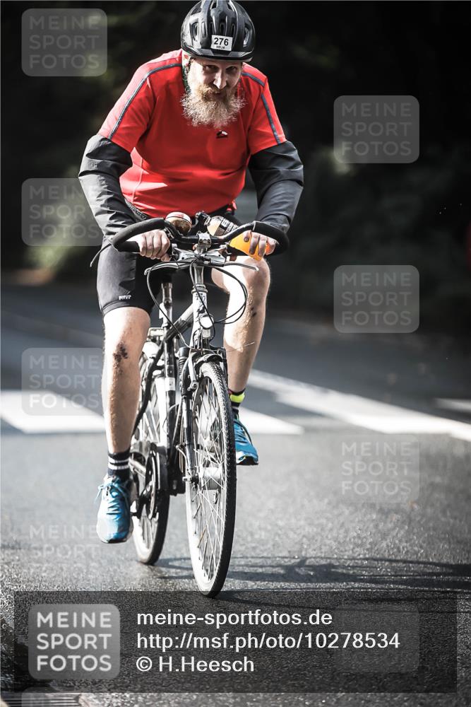 13.09.2026 - Stadtparktriathlon H.Heesch http://msf.ph/oto/10278534 13.09.2026 10:42:55 Radfahren 276, 364, 380, 437, 444, 542 meine-sportfotos.de