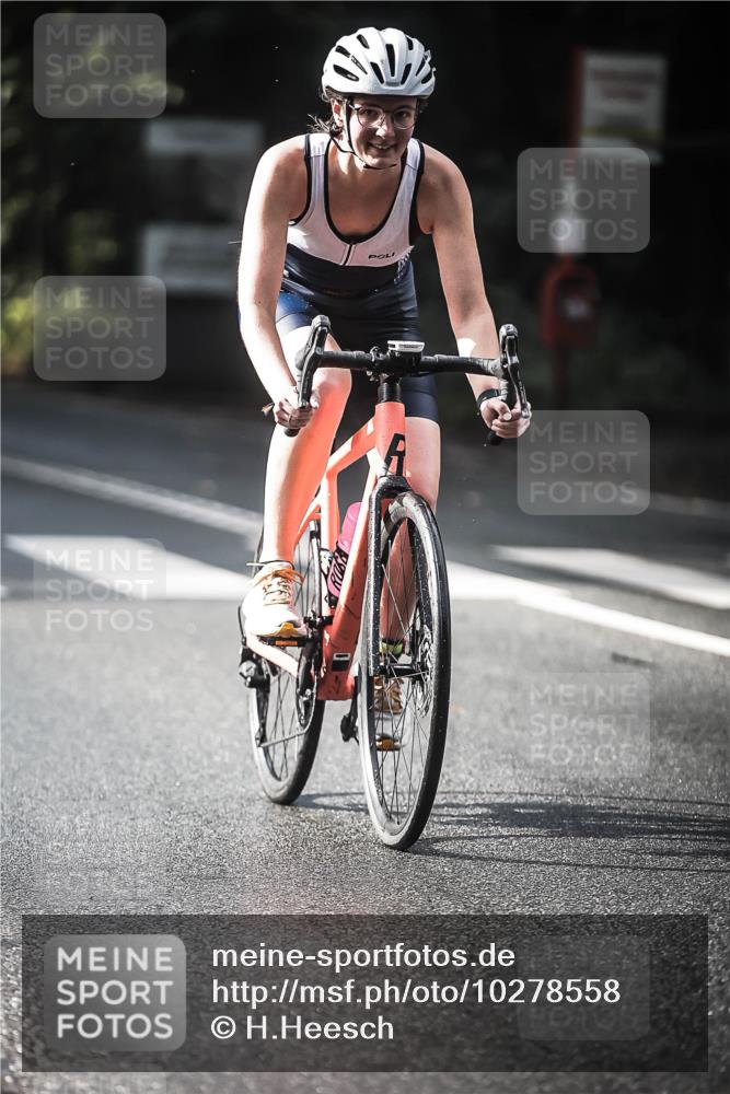 13.09.2026 - Stadtparktriathlon H.Heesch http://msf.ph/oto/10278558 13.09.2026 10:42:57 Radfahren 276, 364, 380, 437, 444, 542, 578 meine-sportfotos.de