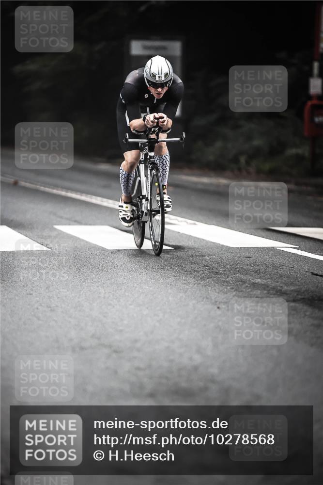 13.09.2026 - Stadtparktriathlon H.Heesch http://msf.ph/oto/10278568 13.09.2026 08:57:05 Radfahren 62, 68, 95 meine-sportfotos.de
