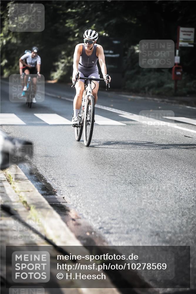 13.09.2026 - Stadtparktriathlon H.Heesch http://msf.ph/oto/10278569 13.09.2026 10:43:00 Radfahren 276, 364, 380, 437, 444, 542, 578 meine-sportfotos.de