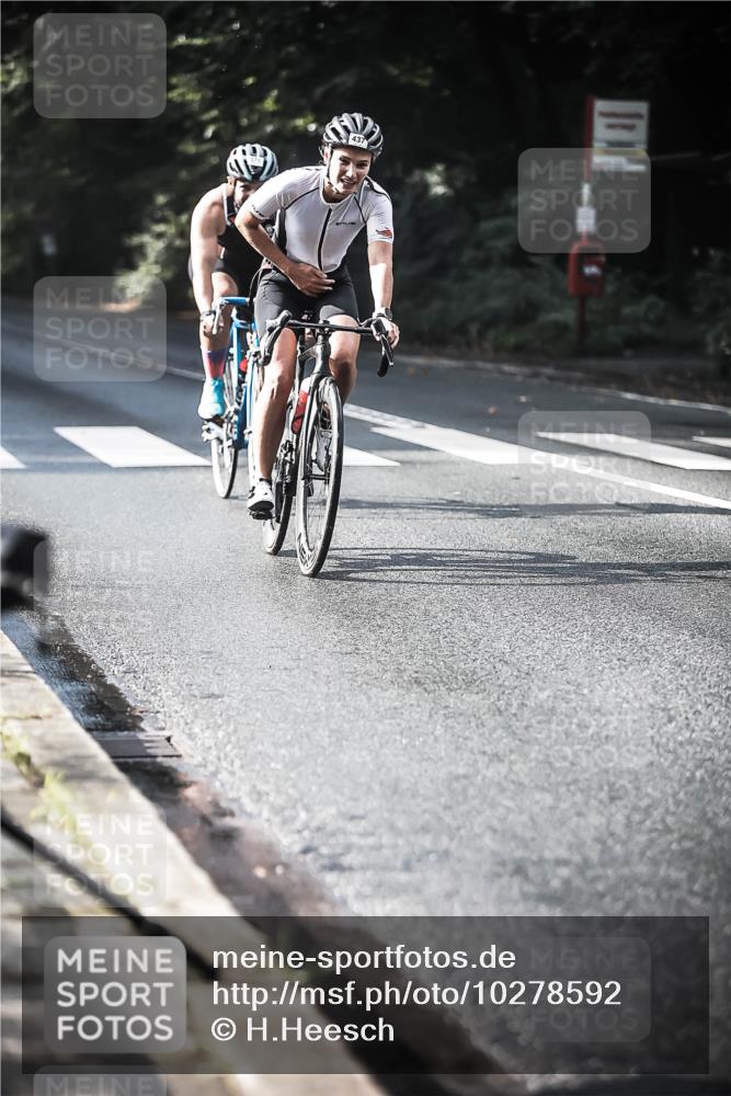 13.09.2026 - Stadtparktriathlon H.Heesch http://msf.ph/oto/10278592 13.09.2026 10:43:02 Radfahren 364, 437, 444, 578 meine-sportfotos.de