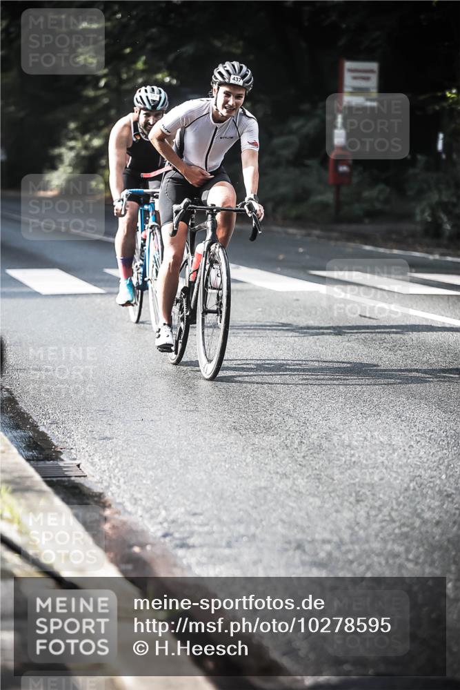 13.09.2026 - Stadtparktriathlon H.Heesch http://msf.ph/oto/10278595 13.09.2026 10:43:02 Radfahren 364, 437, 444, 578 meine-sportfotos.de