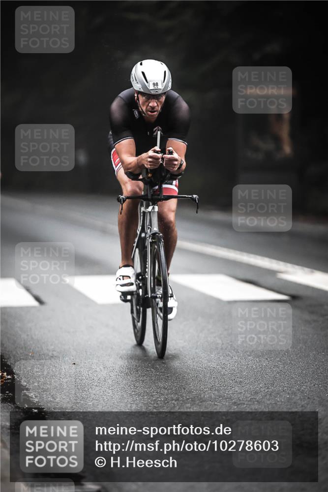 13.09.2026 - Stadtparktriathlon H.Heesch http://msf.ph/oto/10278603 13.09.2026 08:57:20 Radfahren 21, 45, 66, 98 meine-sportfotos.de
