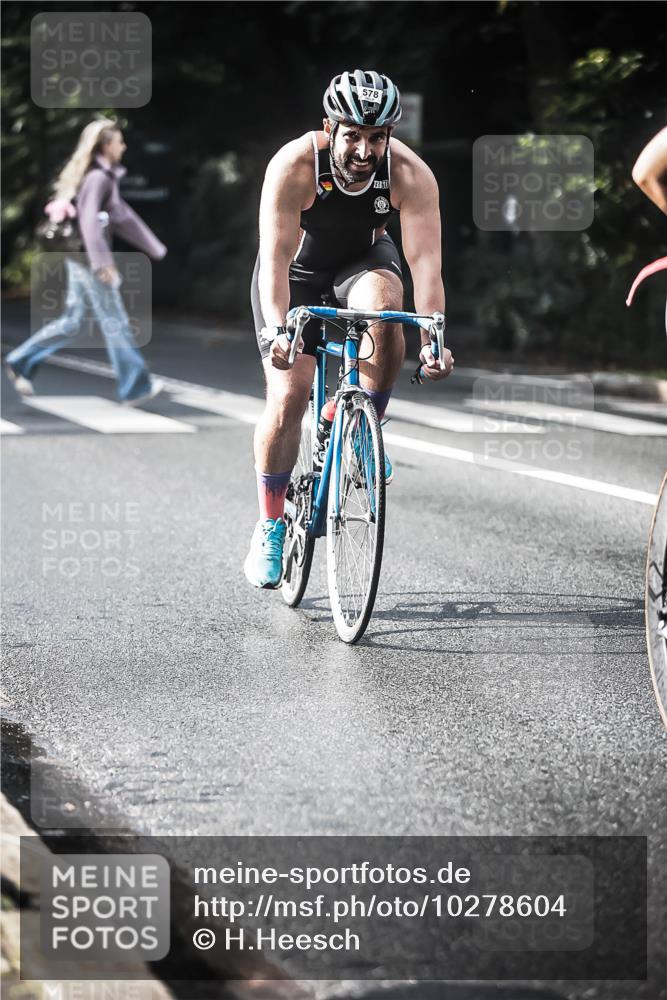 13.09.2026 - Stadtparktriathlon H.Heesch http://msf.ph/oto/10278604 13.09.2026 10:43:02 Radfahren 364, 437, 444, 578 meine-sportfotos.de