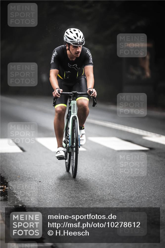 13.09.2026 - Stadtparktriathlon H.Heesch http://msf.ph/oto/10278612 13.09.2026 08:57:21 Radfahren 3, 21, 45, 67, 98 meine-sportfotos.de