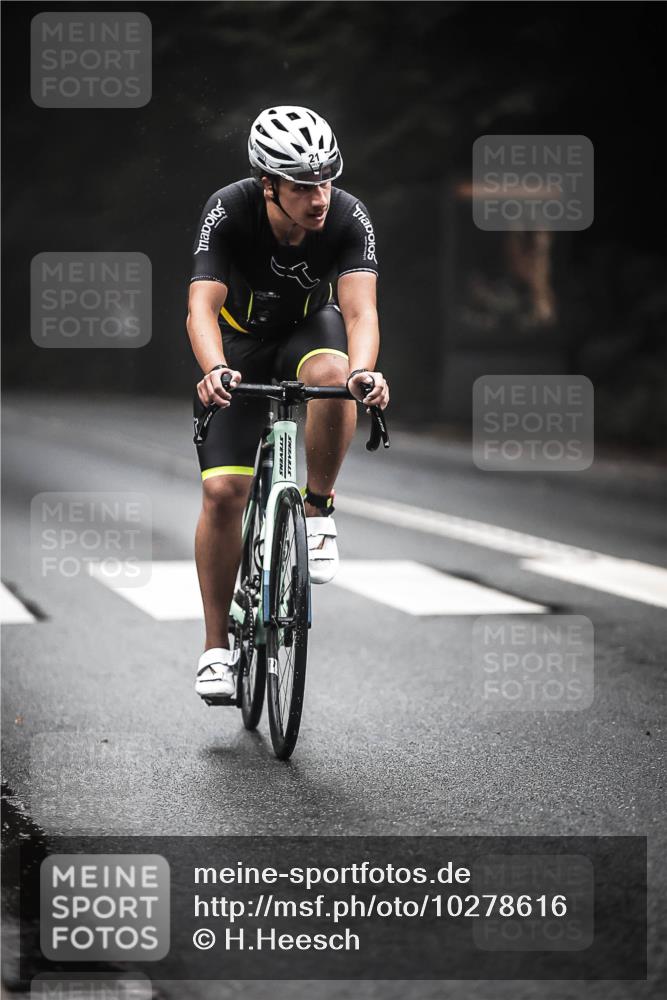 13.09.2026 - Stadtparktriathlon H.Heesch http://msf.ph/oto/10278616 13.09.2026 08:57:21 Radfahren 3, 21, 45, 67, 98 meine-sportfotos.de