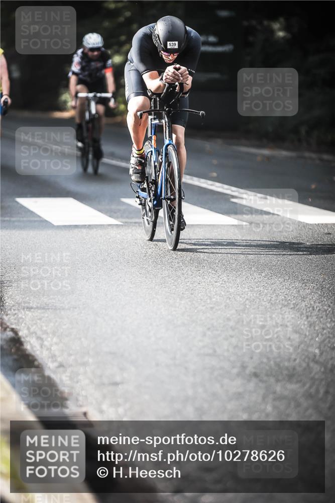 13.09.2026 - Stadtparktriathlon H.Heesch http://msf.ph/oto/10278626 13.09.2026 10:43:15 Radfahren 465, 508, 539, 777 meine-sportfotos.de