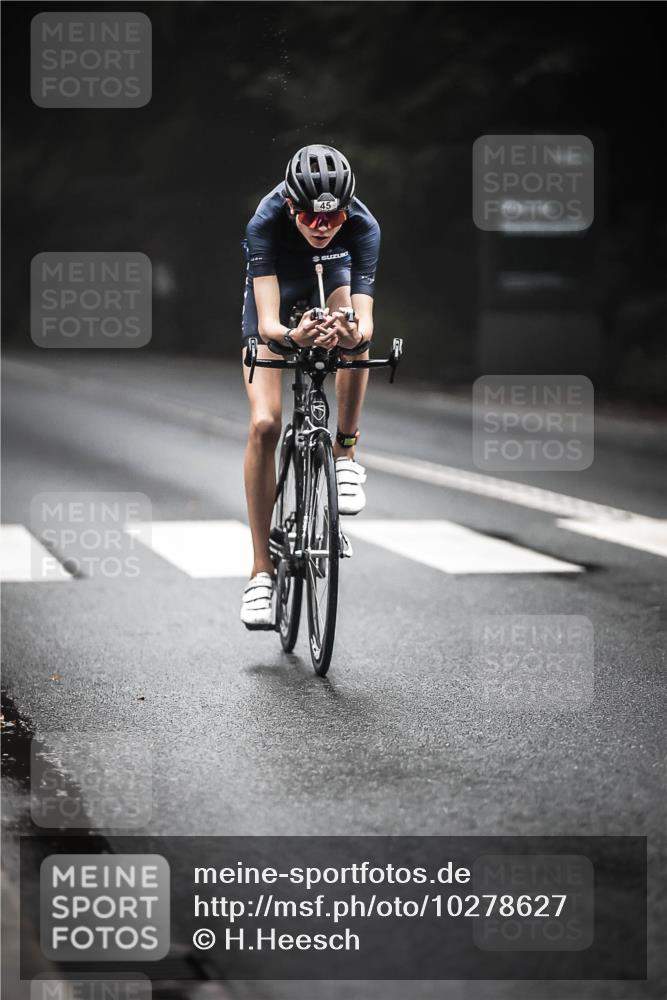 13.09.2026 - Stadtparktriathlon H.Heesch http://msf.ph/oto/10278627 13.09.2026 08:57:24 Radfahren 3, 21, 45, 67, 98, 127 meine-sportfotos.de