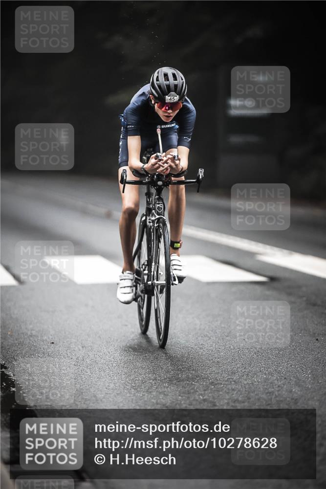 13.09.2026 - Stadtparktriathlon H.Heesch http://msf.ph/oto/10278628 13.09.2026 08:57:24 Radfahren 3, 21, 45, 67, 98, 127 meine-sportfotos.de