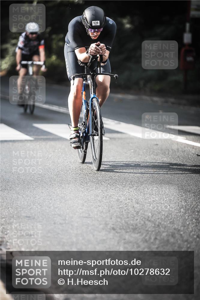 13.09.2026 - Stadtparktriathlon H.Heesch http://msf.ph/oto/10278632 13.09.2026 10:43:15 Radfahren 465, 508, 539, 777 meine-sportfotos.de