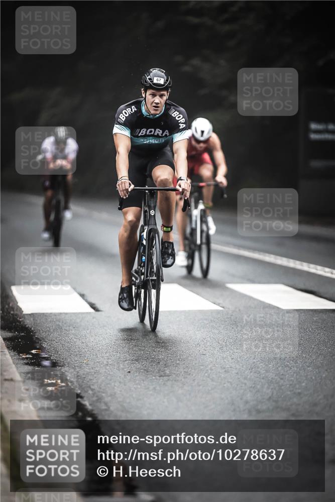 13.09.2026 - Stadtparktriathlon H.Heesch http://msf.ph/oto/10278637 13.09.2026 08:57:26 Radfahren 3, 21, 45, 67, 127 meine-sportfotos.de