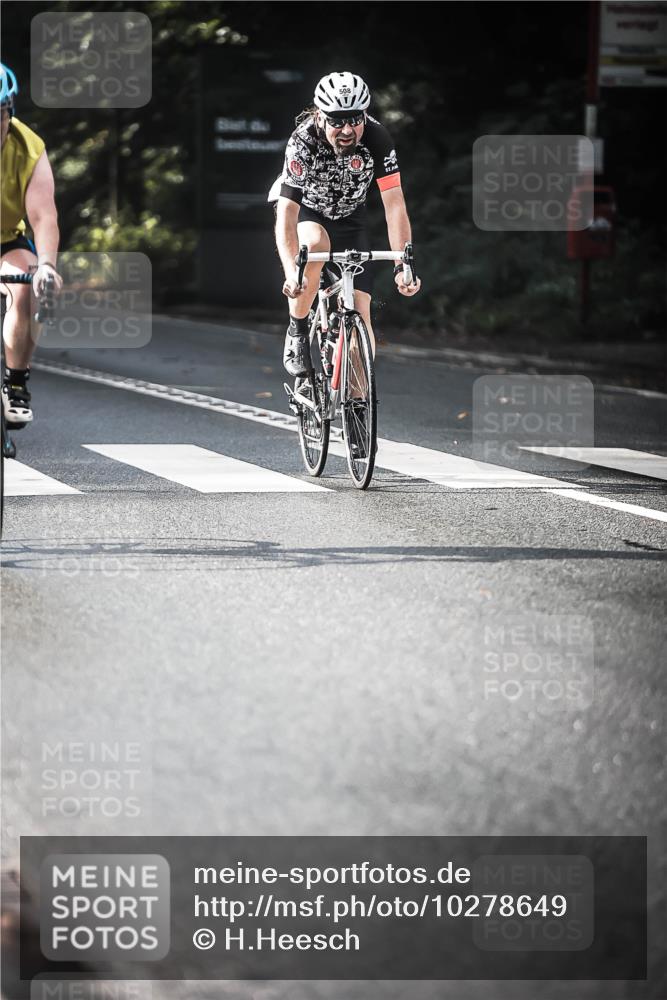 13.09.2026 - Stadtparktriathlon H.Heesch http://msf.ph/oto/10278649 13.09.2026 10:43:16 Radfahren 465, 508, 539, 777 meine-sportfotos.de