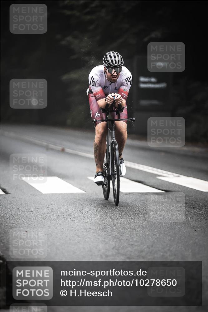 13.09.2026 - Stadtparktriathlon H.Heesch http://msf.ph/oto/10278650 13.09.2026 08:57:28 Radfahren 3, 45, 67, 127, 145 meine-sportfotos.de