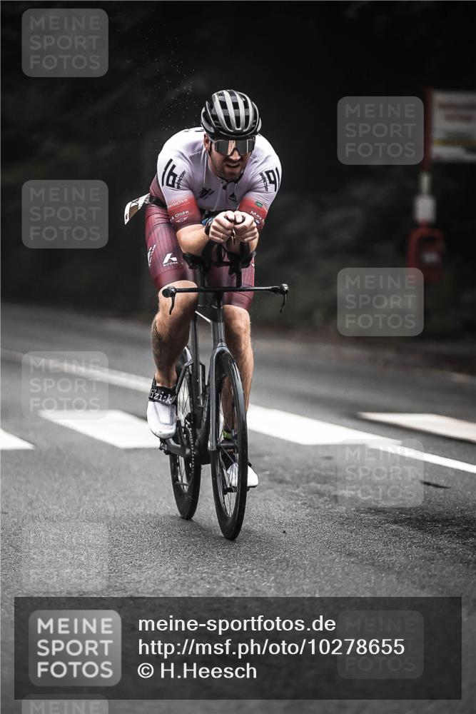 13.09.2026 - Stadtparktriathlon H.Heesch http://msf.ph/oto/10278655 13.09.2026 08:57:29 Radfahren 3, 45, 67, 127, 145 meine-sportfotos.de