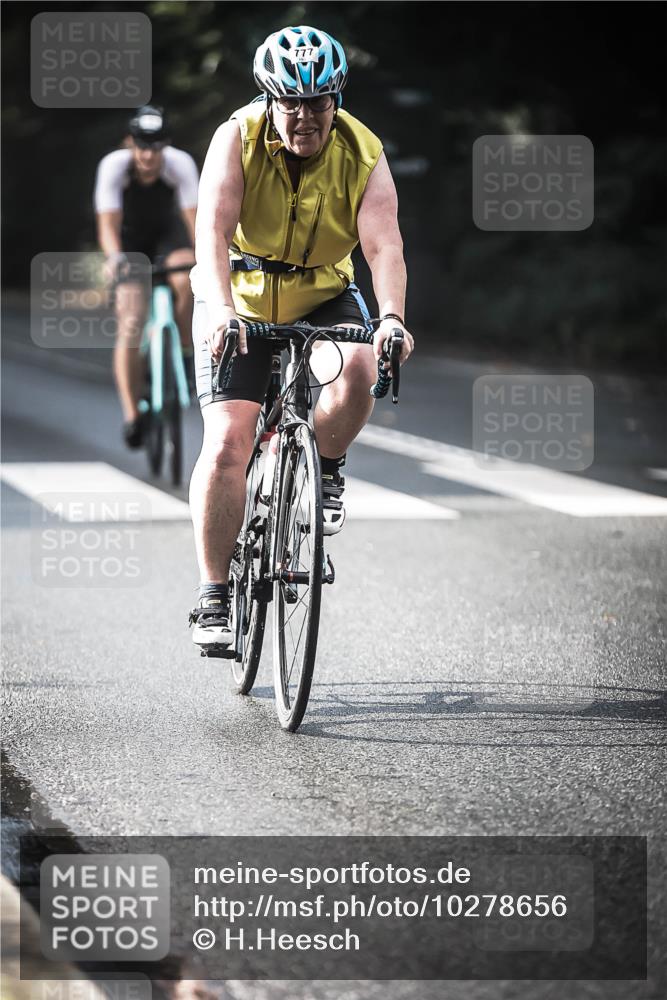 13.09.2026 - Stadtparktriathlon H.Heesch http://msf.ph/oto/10278656 13.09.2026 10:43:17 Radfahren 465, 508, 539, 777 meine-sportfotos.de