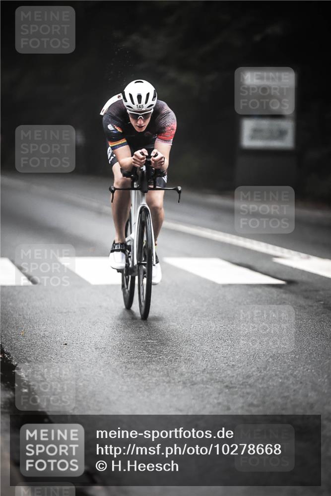 13.09.2026 - Stadtparktriathlon H.Heesch http://msf.ph/oto/10278668 13.09.2026 08:57:34 Radfahren 72, 86, 90, 127, 145 meine-sportfotos.de
