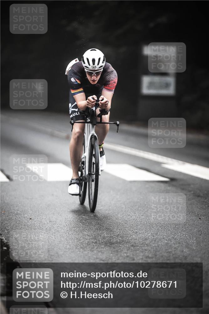 13.09.2026 - Stadtparktriathlon H.Heesch http://msf.ph/oto/10278671 13.09.2026 08:57:34 Radfahren 72, 86, 90, 127, 145 meine-sportfotos.de