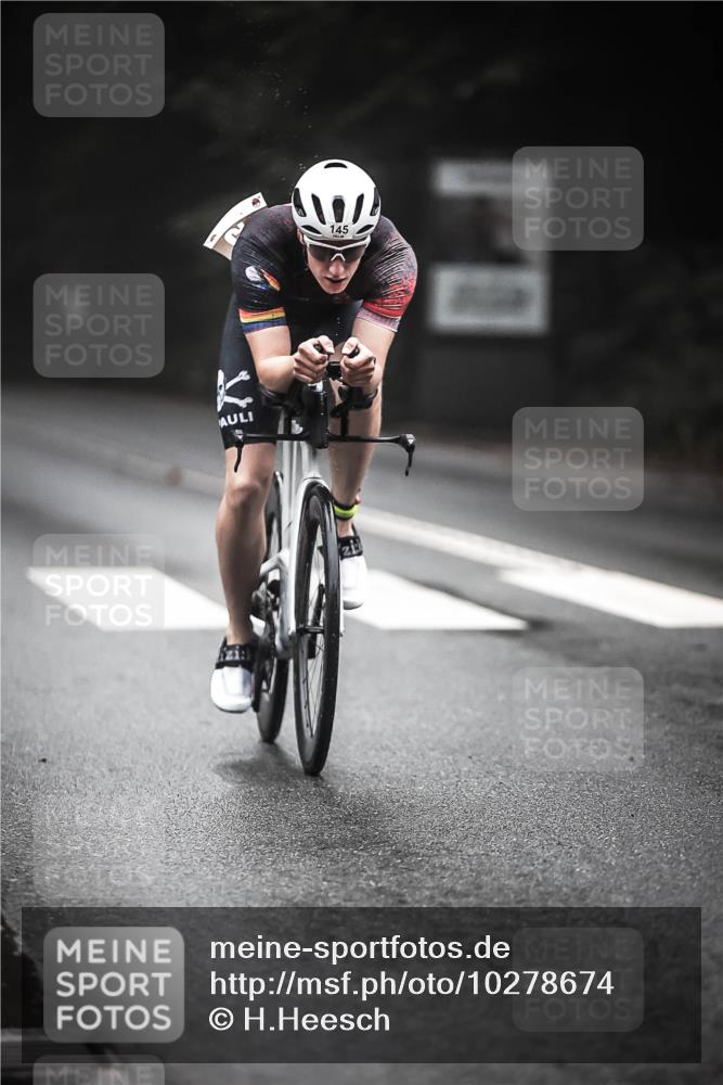 13.09.2026 - Stadtparktriathlon H.Heesch http://msf.ph/oto/10278674 13.09.2026 08:57:35 Radfahren 72, 86, 90, 145 meine-sportfotos.de