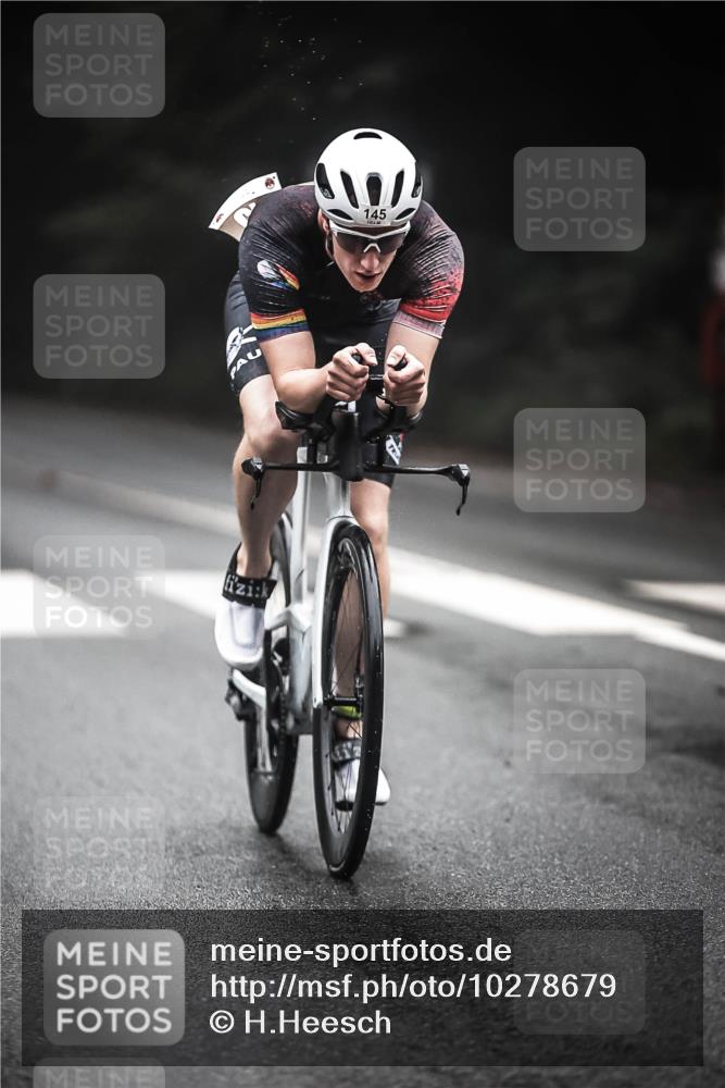 13.09.2026 - Stadtparktriathlon H.Heesch http://msf.ph/oto/10278679 13.09.2026 08:57:35 Radfahren 72, 86, 90, 145 meine-sportfotos.de