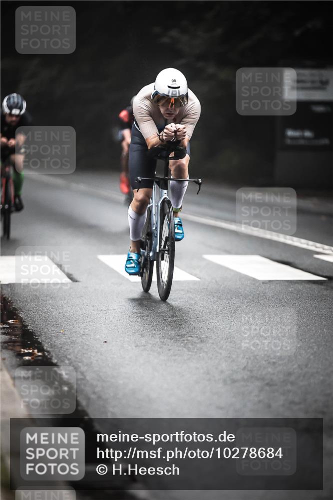 13.09.2026 - Stadtparktriathlon H.Heesch http://msf.ph/oto/10278684 13.09.2026 08:57:37 Radfahren 72, 86, 90, 103, 145 meine-sportfotos.de