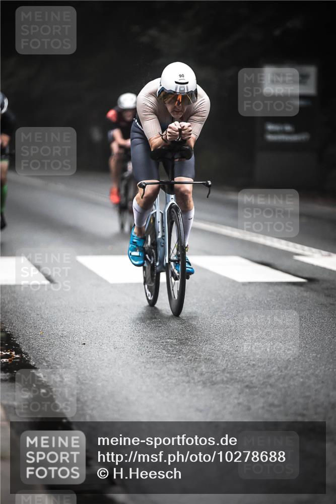 13.09.2026 - Stadtparktriathlon H.Heesch http://msf.ph/oto/10278688 13.09.2026 08:57:37 Radfahren 72, 86, 90, 103, 145 meine-sportfotos.de
