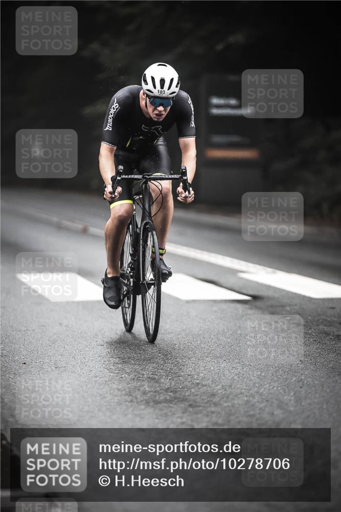 13.09.2026 - Stadtparktriathlon H.Heesch http://msf.ph/oto/10278706 13.09.2026 08:57:43 Radfahren 72, 86, 103 meine-sportfotos.de