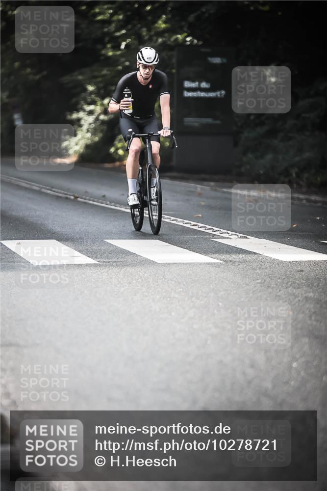 13.09.2026 - Stadtparktriathlon H.Heesch http://msf.ph/oto/10278721 13.09.2026 10:43:42 Radfahren 408, 416, 463, 480 meine-sportfotos.de
